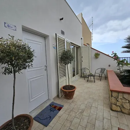 Aloe Di Calanica Villa *