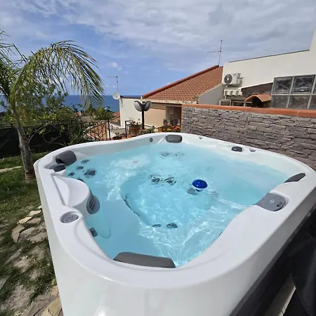 Aloe Di Calanica Villa Cefalú